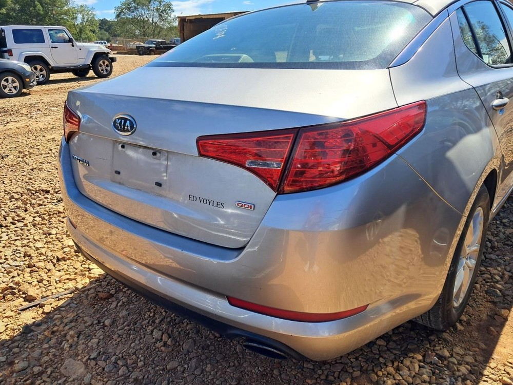 OPTIMAKIA 2011 Glove Box 4809367