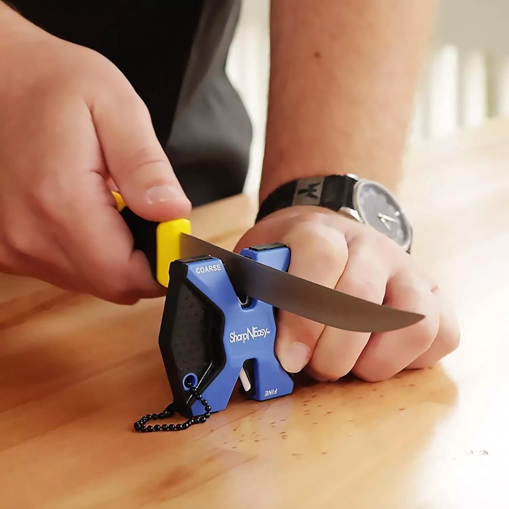 1 Pc AccuSharp Sharp-N-Easy Blue / Black 2-Step Knife Sharpener.