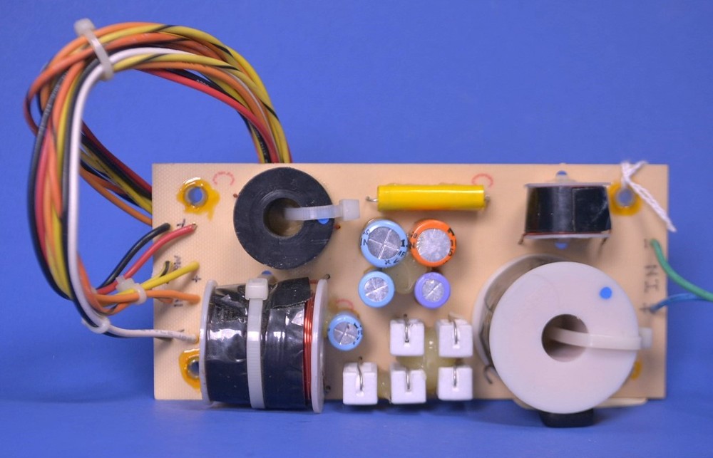 MILLER & KREISEL M&K Tripole-550 Crossover Network