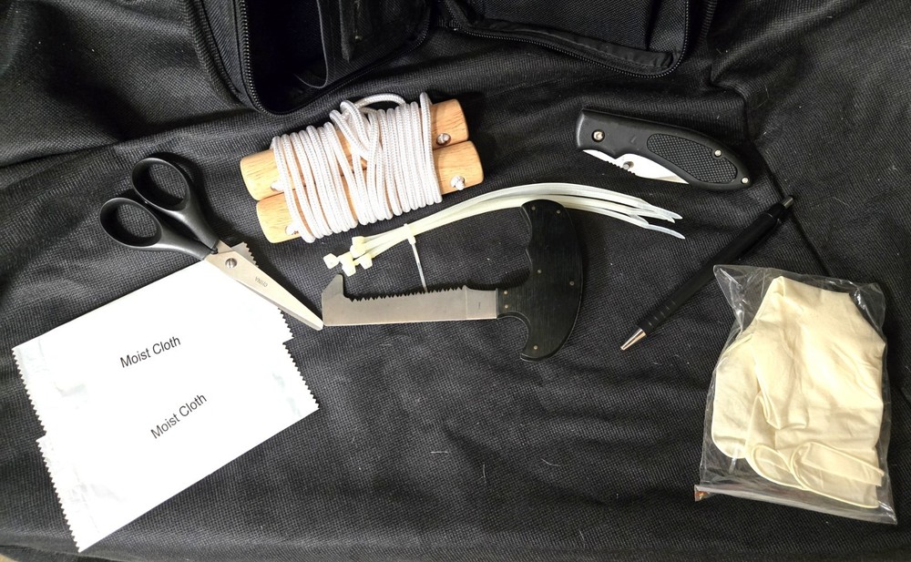 TOUGHEST FIELD DRESSING KIT