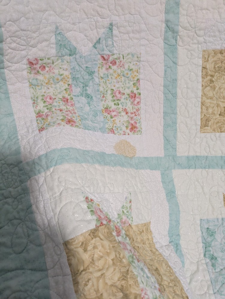 Handmade 50 X 62 Patchwork Present Pattern Small Quilt Sparkle Fabric