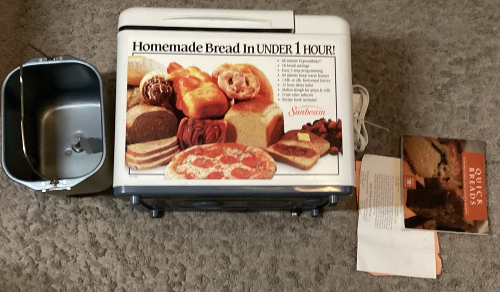 Breadmaker Sunbeam Expressbake Bread Machine 5833 TESTED Bread Pan & Paddle