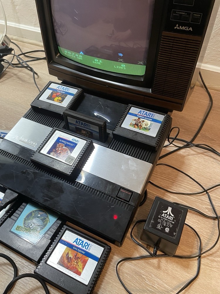Atari 5200 4 Port Console, Rebuilt Working Controller, 8 Games. Fully Tested