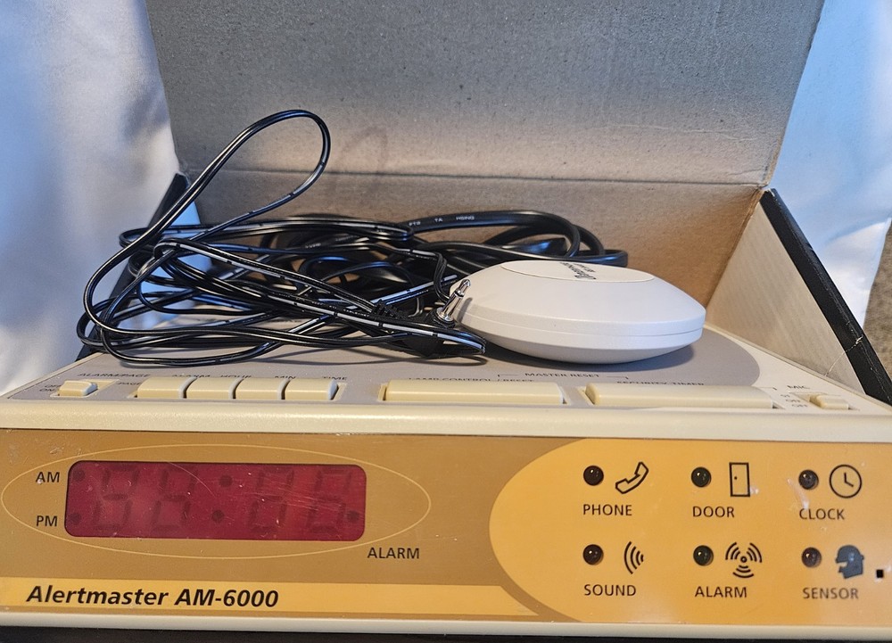 Ameriphone Alertmaster AM-6000 Wireless System with Bed Shaker - No doorbell
