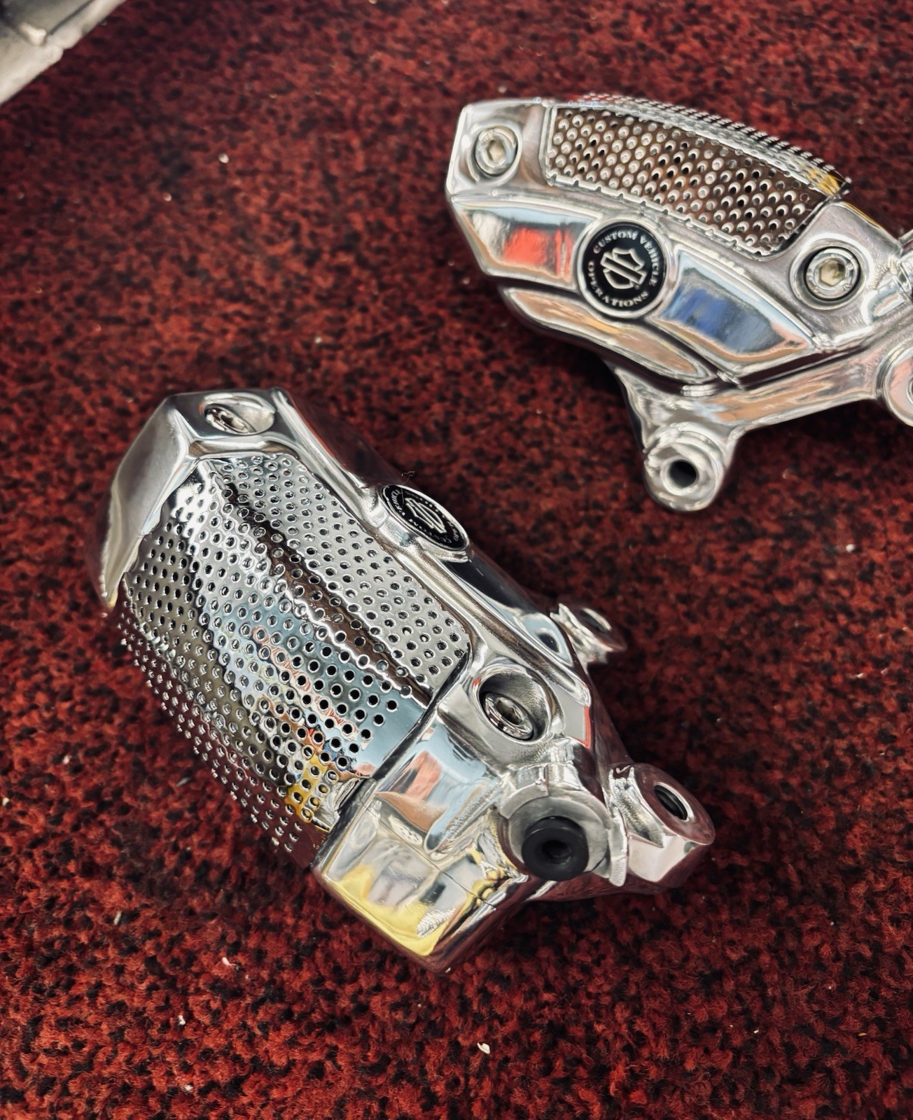 2 GENUNE CVO TOURING Harley-Davidson Front Brembo Brake Calipers Shown 443203-08