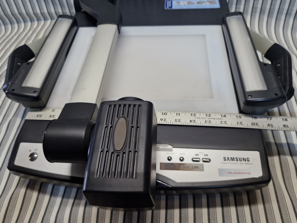 SAMSUNG Digital Presenter SDP-900DXAN
