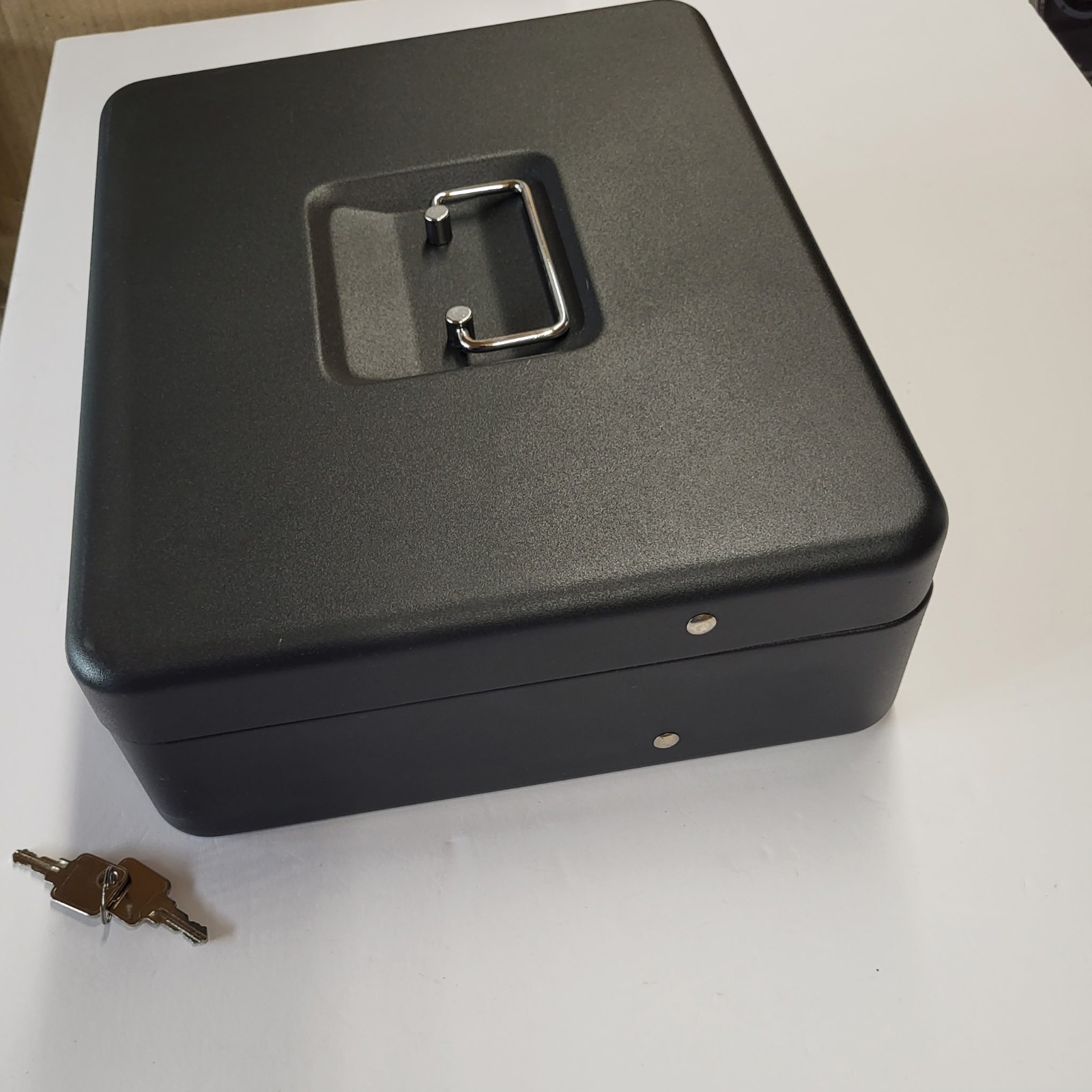 Honeywell Tiered Canitdoor Lever Cash Box Pre-Owned