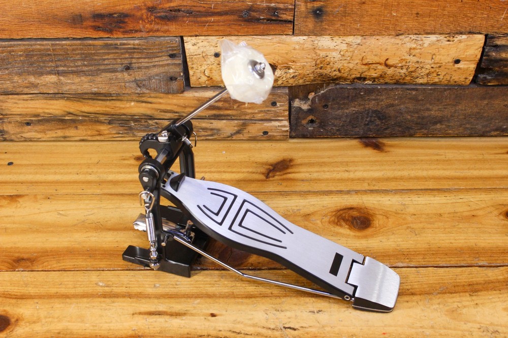 Rogue Kicker Bass Drum Pedal