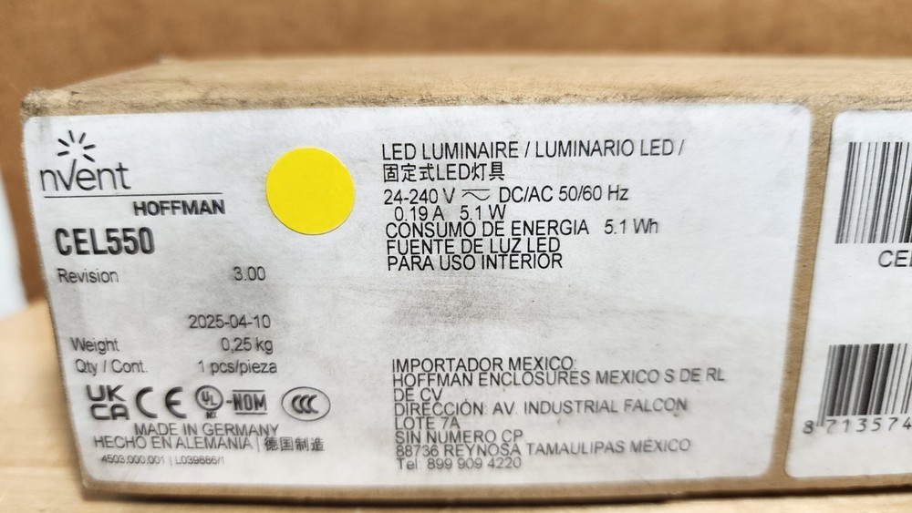 Hoffman NVent CEL550 Compact LED Light 24-240V     *PI