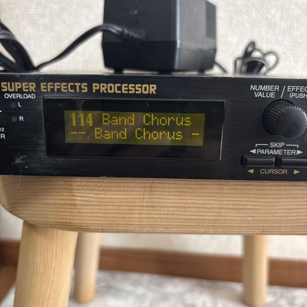 BOSS Pro SE-70 Super Effects Processor 100V