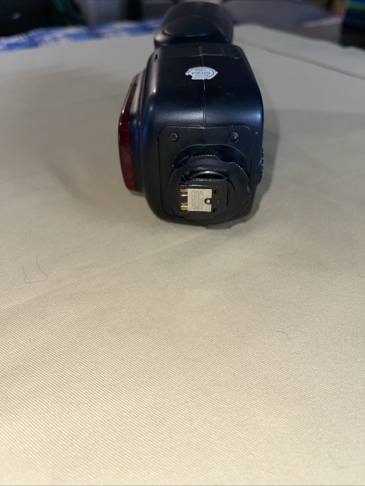 (Rl2) Flashpoint Zoom Li-ion R2 TTL On-Camera Flash includes battery
