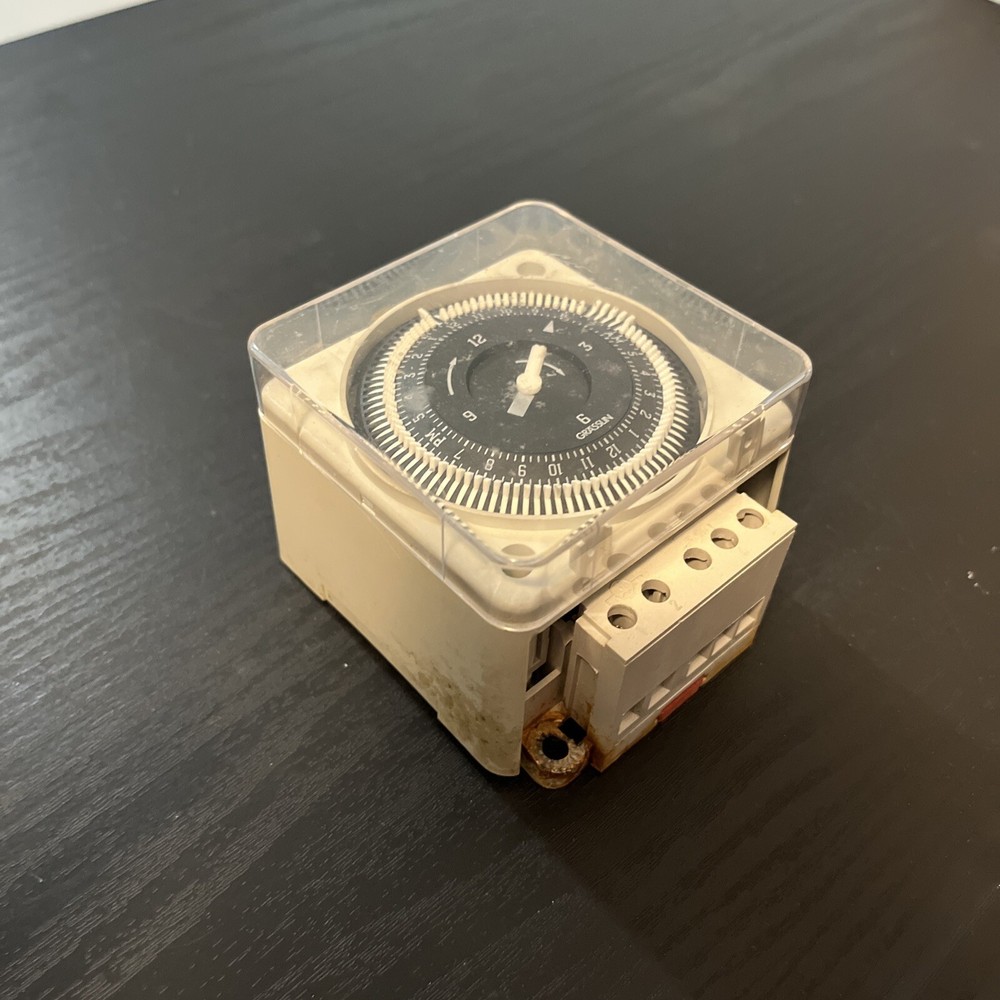 Intermatic MIL72ASTUZ-120 Surface/din Rail Mount Timer 120v-ac