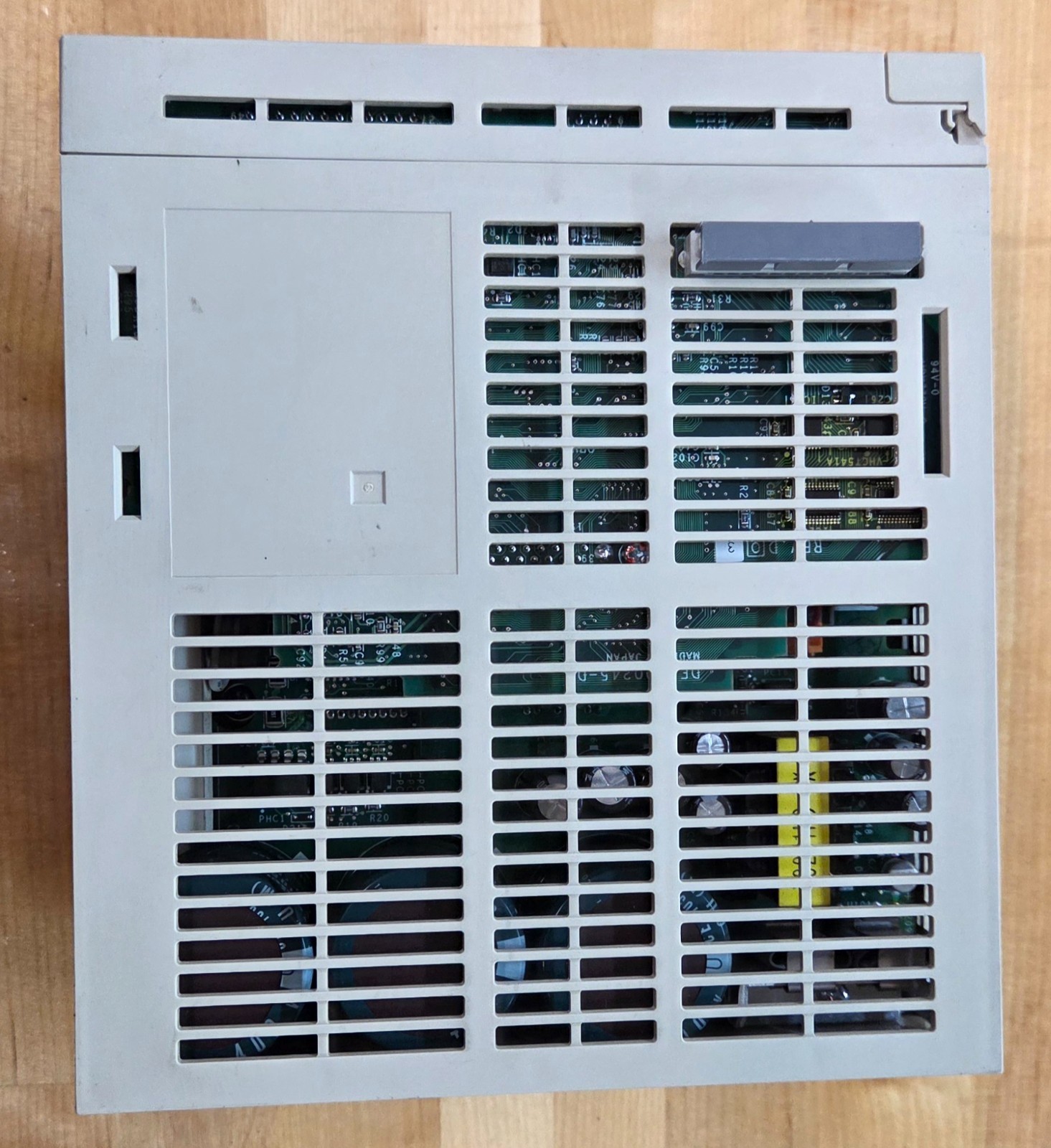 Used Yaskawa Servo Drive # SGDH-10AE / SN# D2115H823450075 - Milltronics®