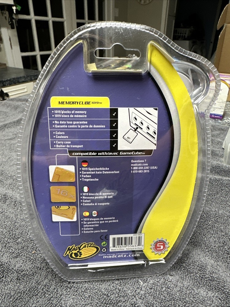 Nintendo Gamecube Game 16x Memory Cube Mad Catz - Unopened