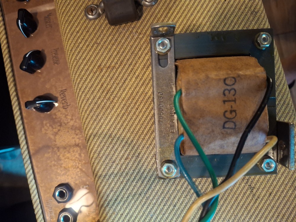 Power Transformer's Solid State Guitar Amplifier