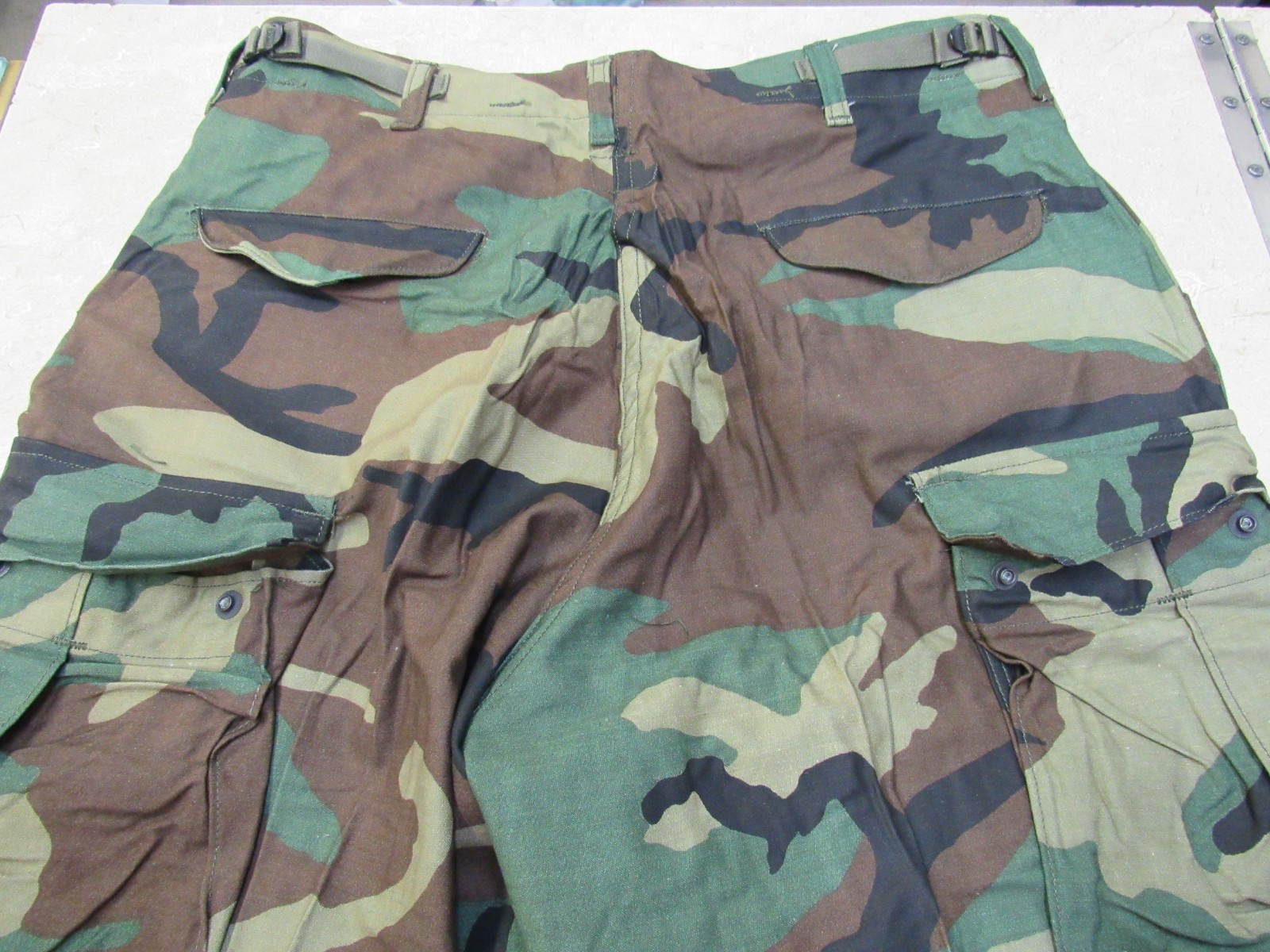 US GI M65 Woodland Camo Field Pants Trousers Medium Regular 1985 NOS