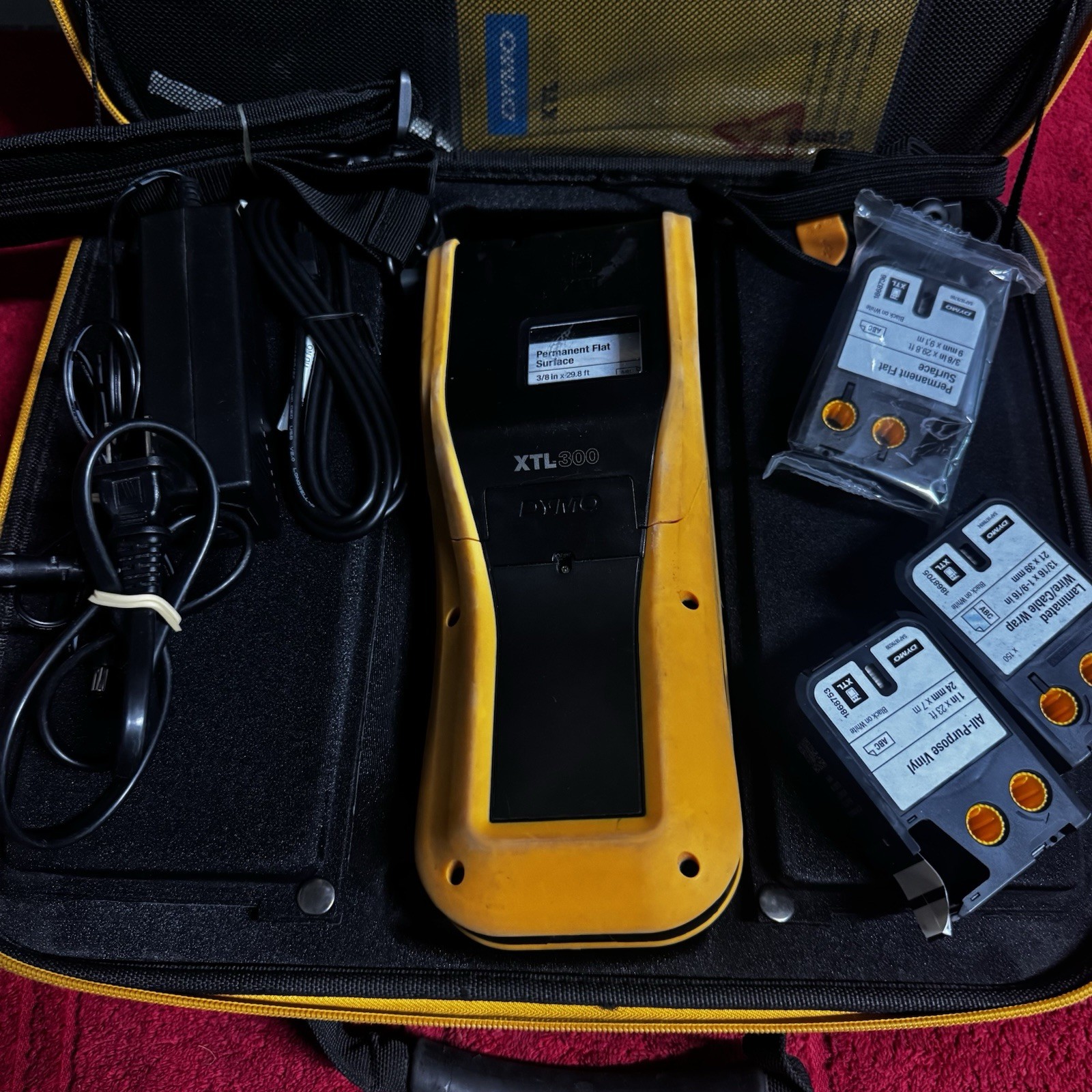 Dymo XTL 300 Label Maker with AC Adapter and Case Used