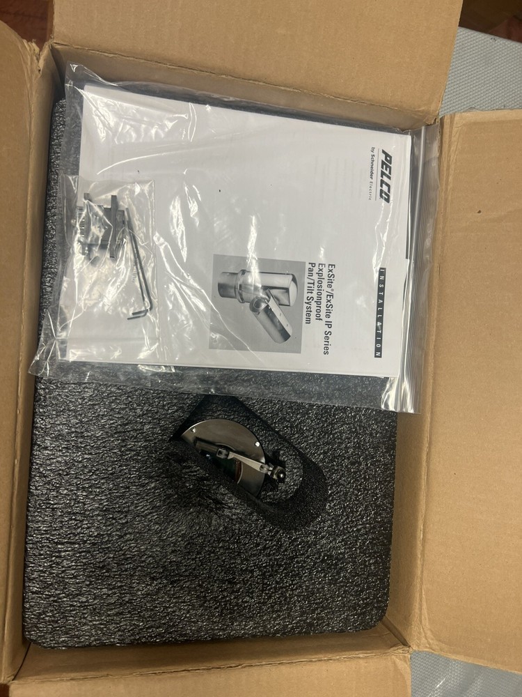 Pelco IPSXMPT31 ExSite Explosionproof Positioning System with Wiper