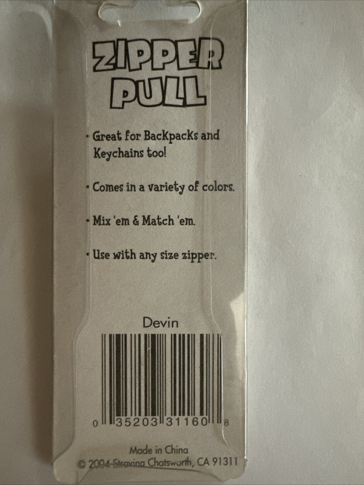Personalized Zipper pull (DEVIN)