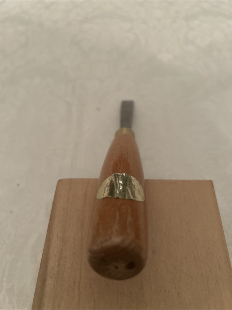 Ashley Iles # 1 / 14mm Straight Carving Chisel Excellent Condition Sharp