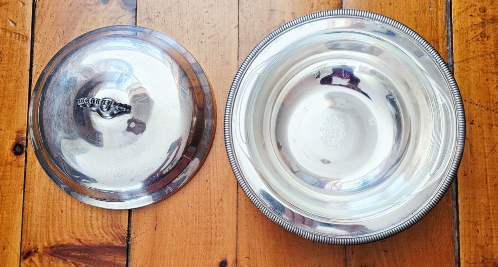Wm Rogers 4262 Silverplate Serving Dish w Lid + 1-1/2 qt Pyrex Glass Bowl Vintag