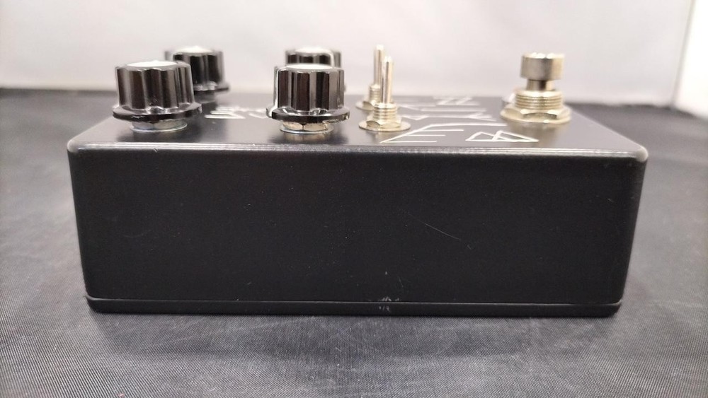 BLACKHAWK AMPLIFIERS VALKYRIE BLACK EFFECTOR 926009