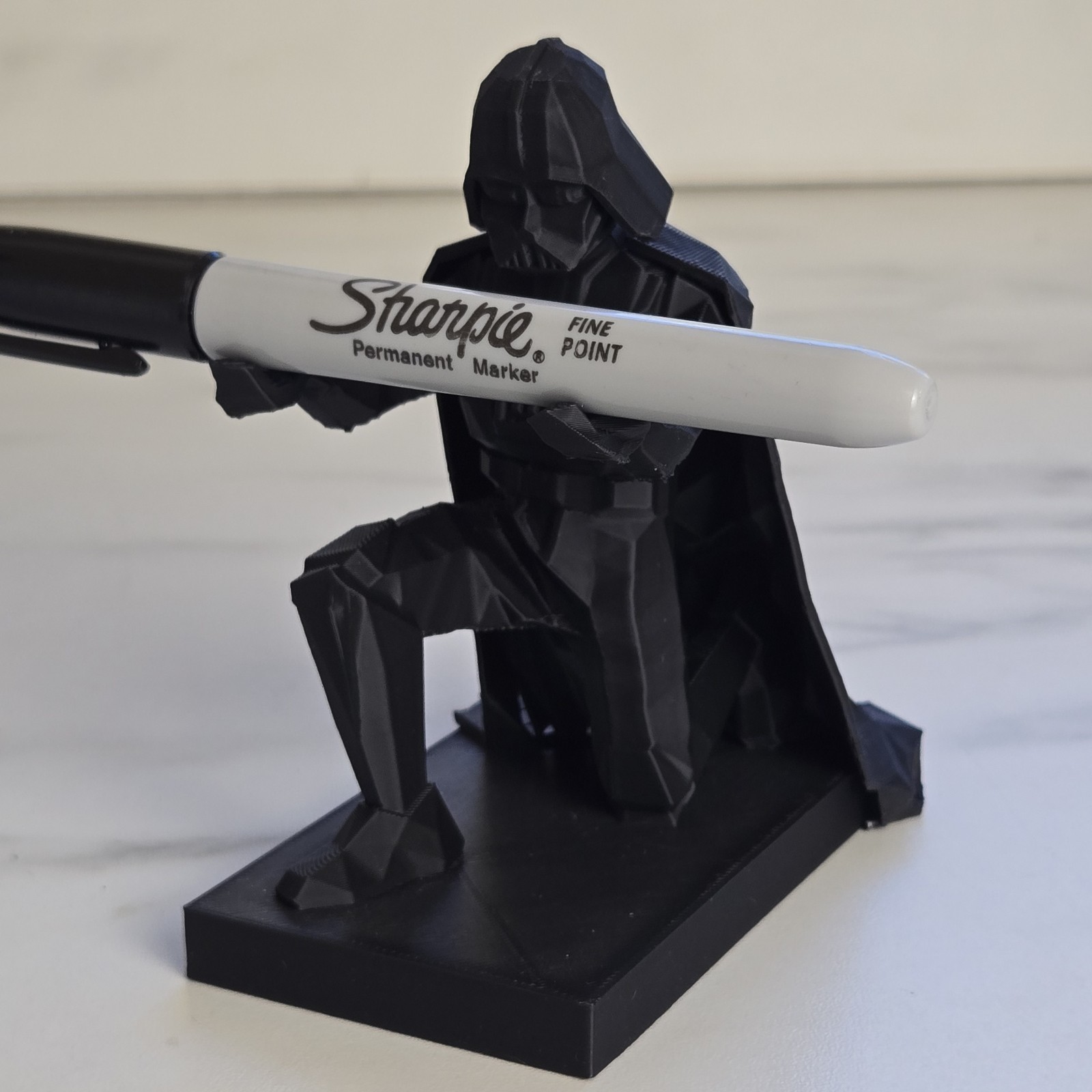Darth Vader Pen Holder ✨ Star Wars Fan Gift – FREE SHIPPING!
