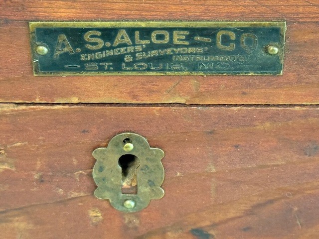 Aloe Transit c1917 plus box, tripod, table stand, 2 plumb bobs and accessories