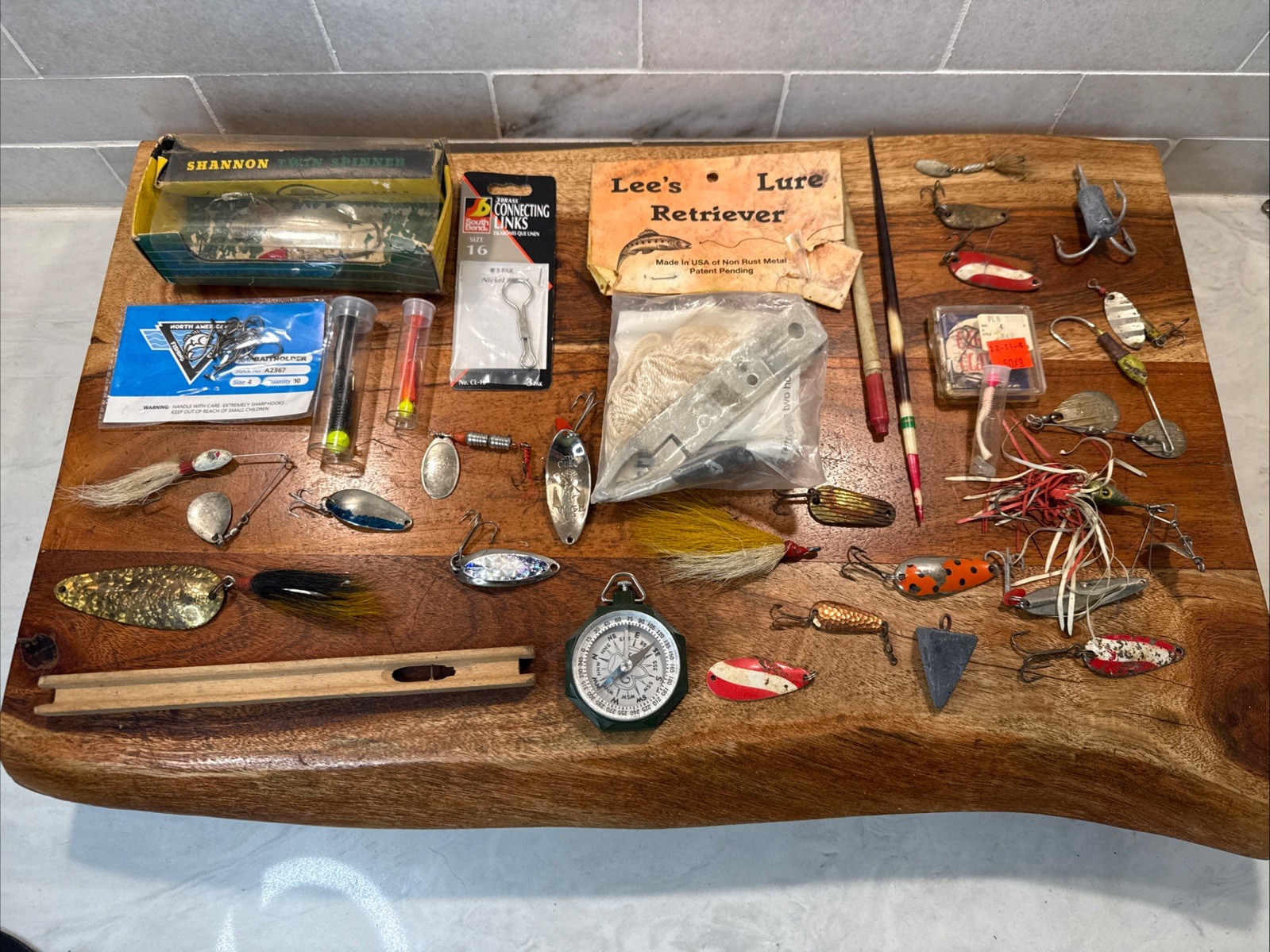 Lot Fishing Supplies Vintage Flies Lures Line Weights Scale Hooks