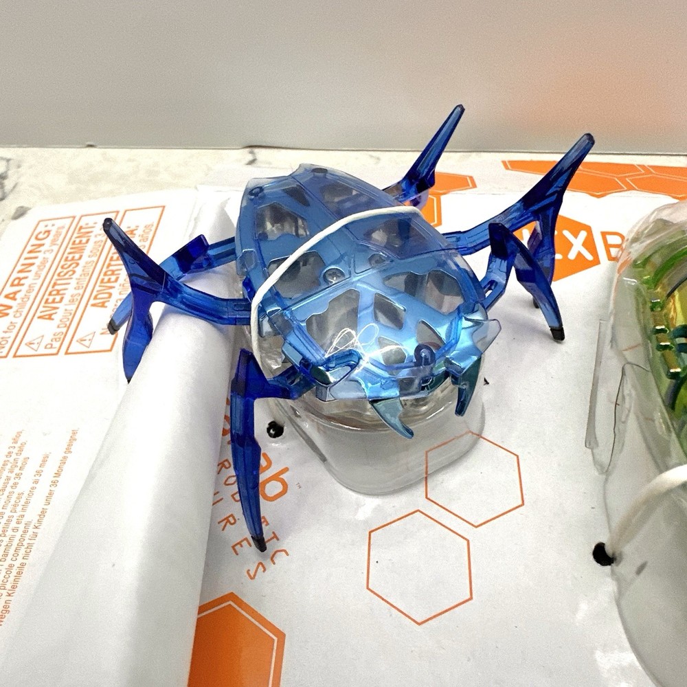 HTF Rare 2012 NIB Hexbug Micro Robotic Creatures Ant Larva Crab Open Box