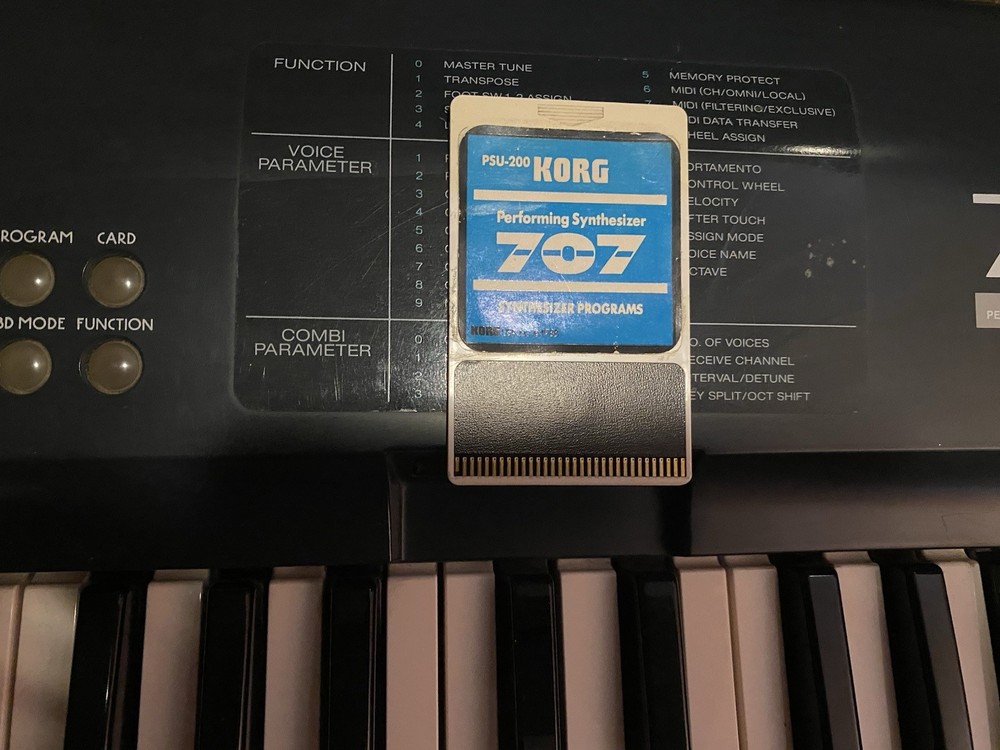 Korg 707 Performing Synthesizer