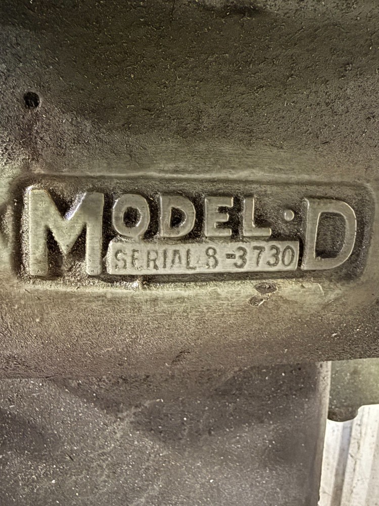 KEARNEY & TRECKER MILWAUKEE MODEL D (2-D ROTARY HEAD)