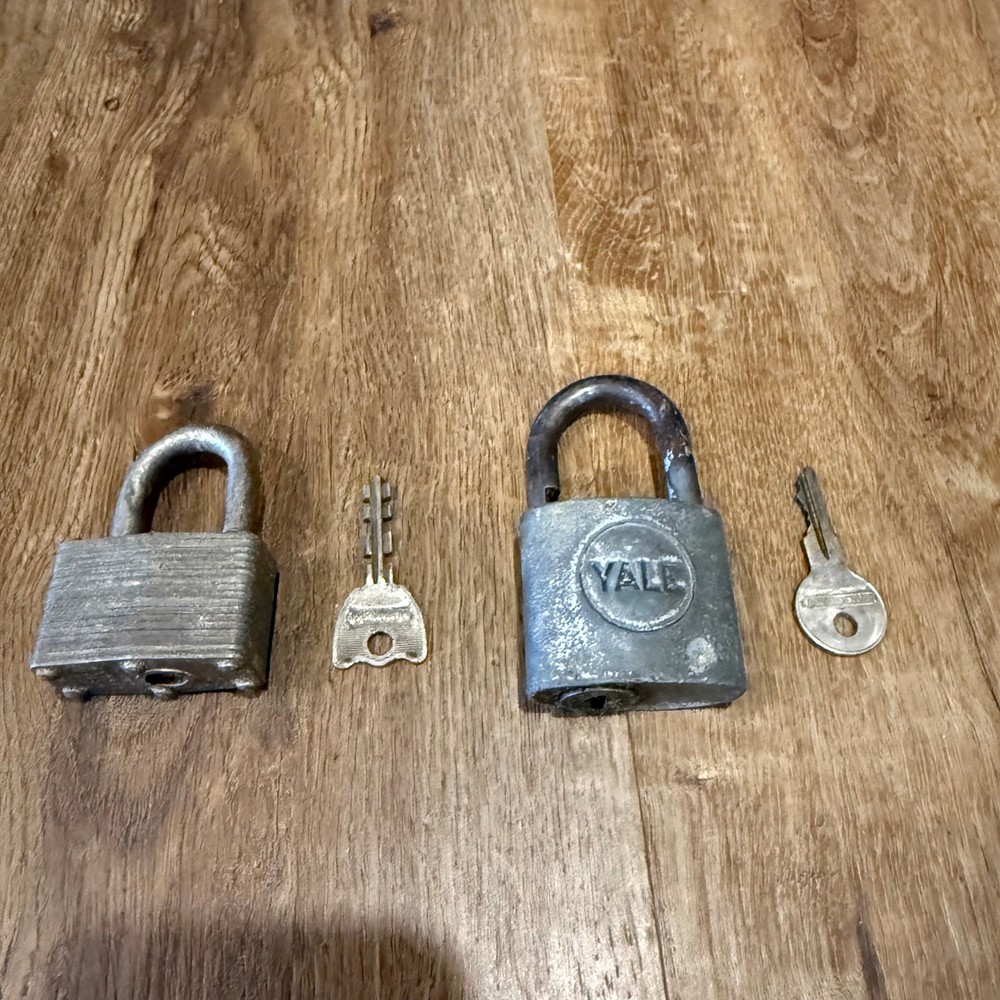 Vintage Pair (2) Padlocks Locks Both With Keys - Yale & Masterlock