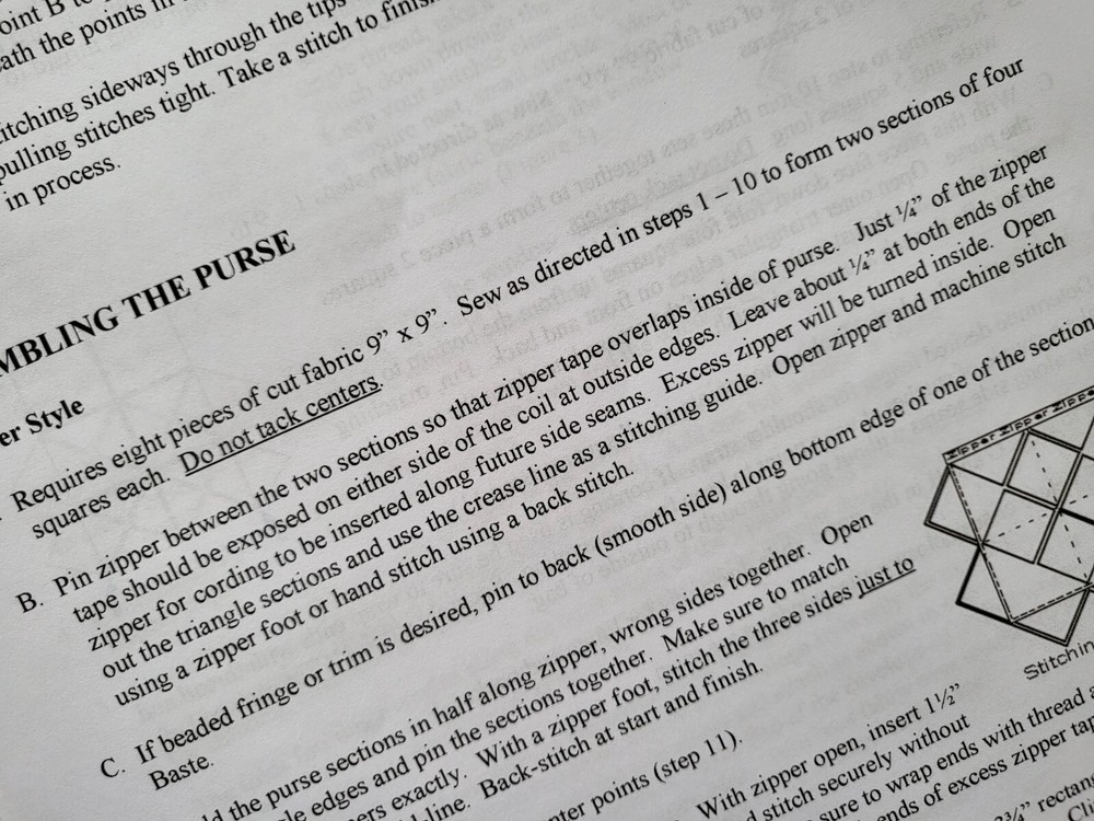 Purse Pattern Cathedral Window Quilting Pattern for Crossbody Bag Sewing Pattern