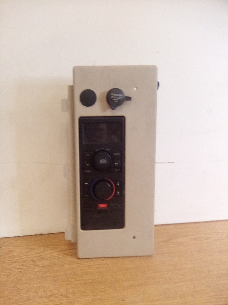 Volvo VNL Sleeper Control Panel 22382004, 21687259