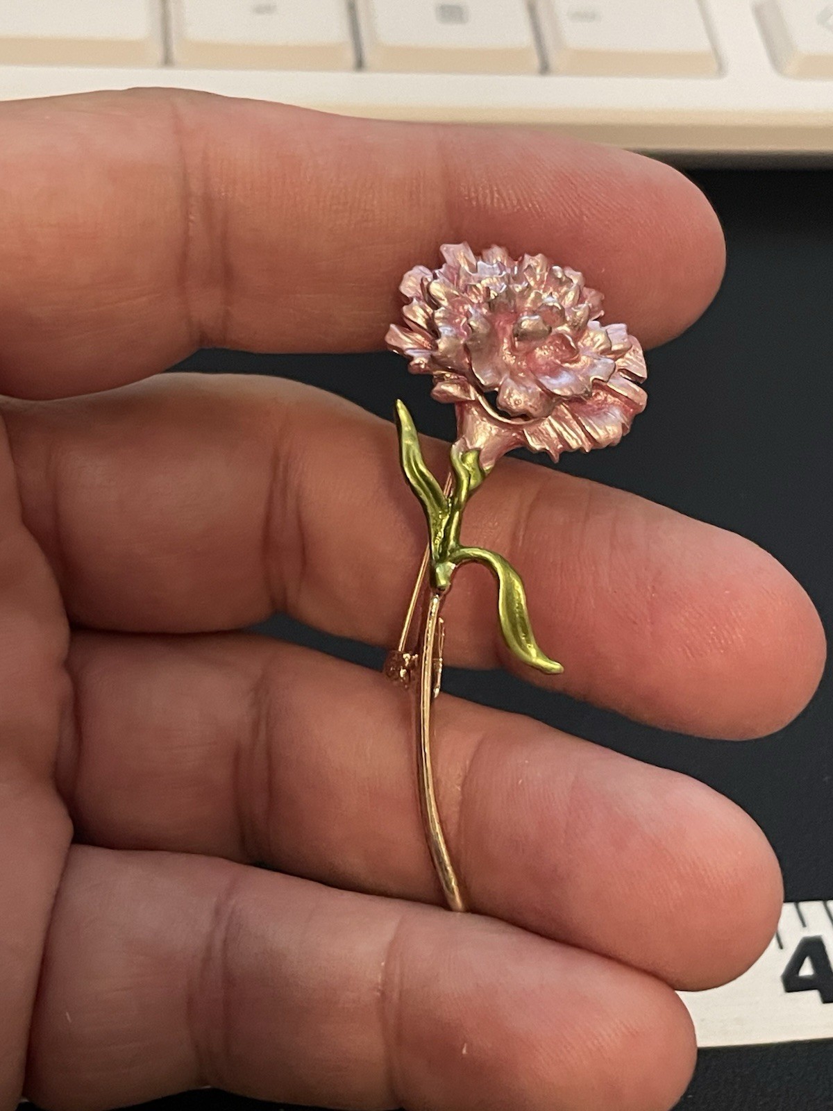 Pink Carnation Enamel Pin Brooch Pink Gold Tone Fashion Pin New