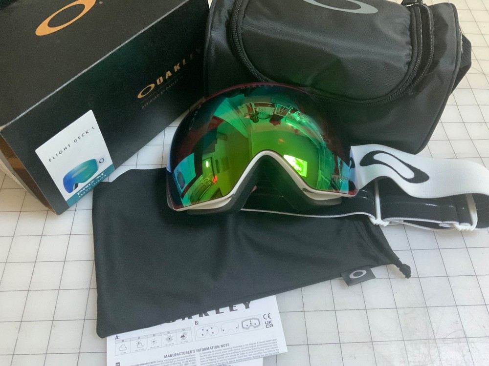 Oakley Flight Deck L Goggles White/Prizm Argon GBL Lense defect