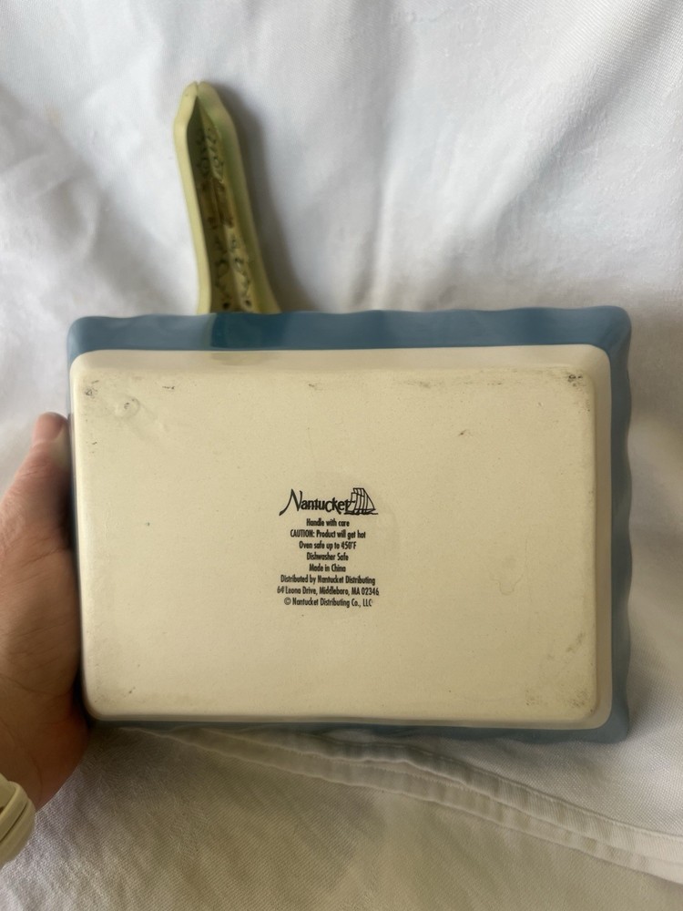 Nantucket Stoneware Small Baking Dish