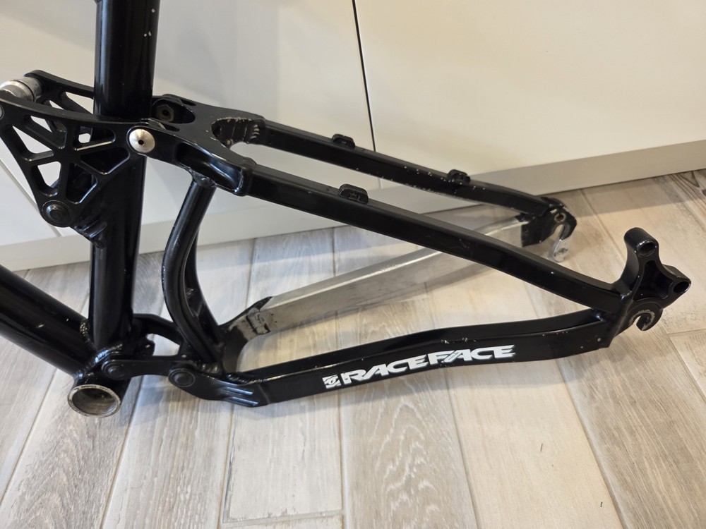 Vintage Banshee Rune Frame 16.5" Seattube
