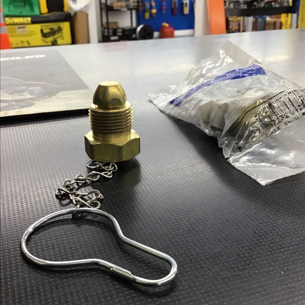 Superior PC-4580 Male Chain & Plug Assembly