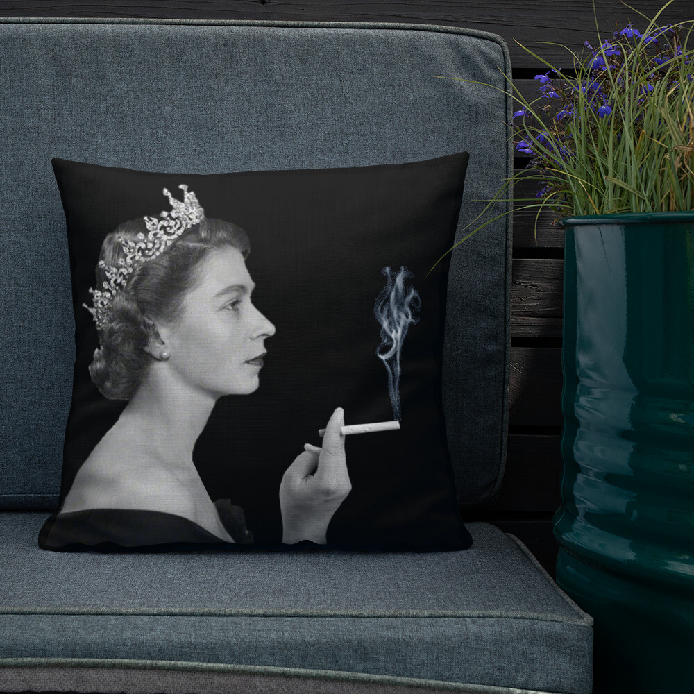 Queen Elizabeth Smoking Premium Pillow