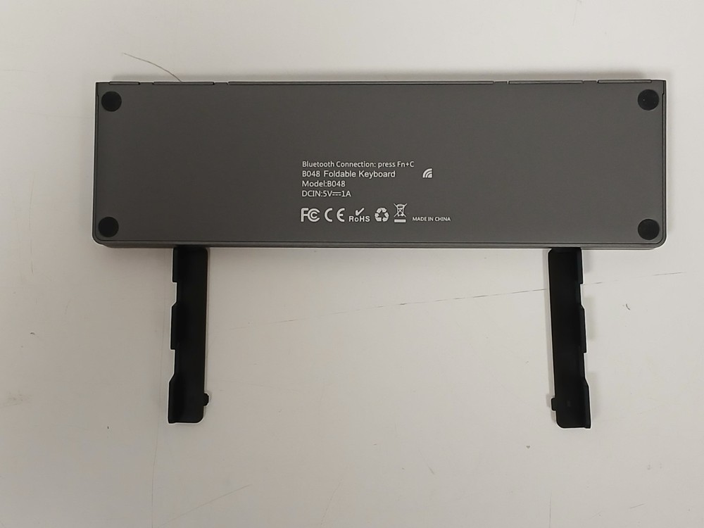 Inland Foldable BT Keyboard With Device Holder