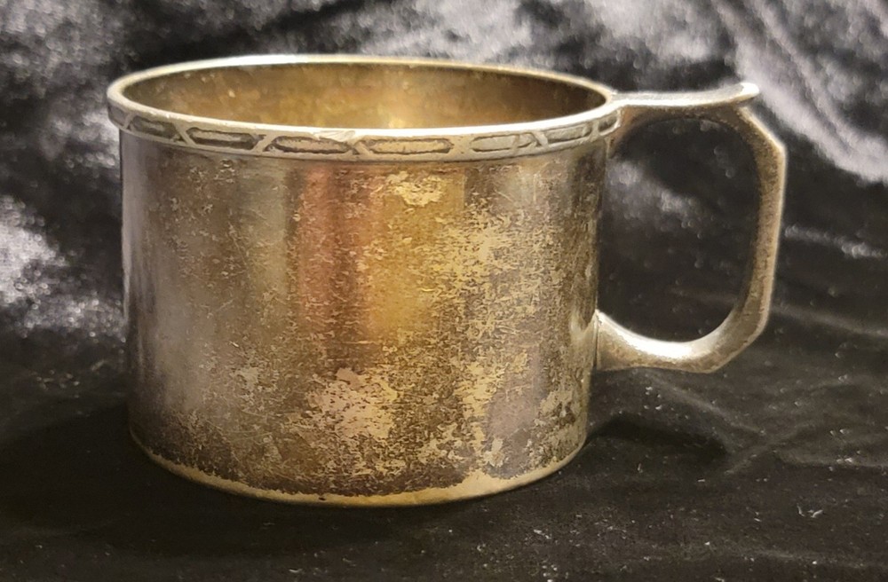 Vintage Silver Plated Baby Cup #C14 Ralph Handled