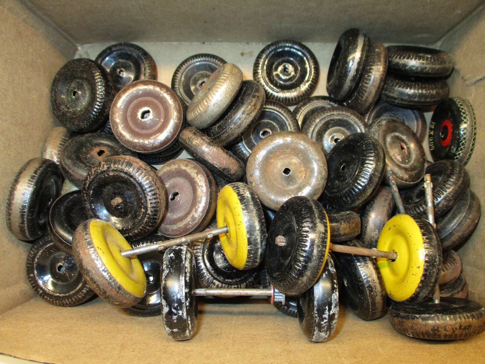 MARX TIRES WHEELS FOR TIN LITHO WINDUP RACE CAR DAIRY WAGON AIRPLANE OTHER TOYS