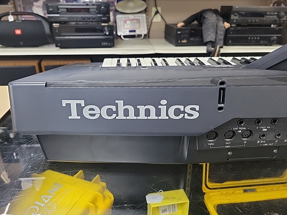 Technics SX-KN6000 Digital Synthesizer Keyboard kn6000P-S w Custom Rhythms