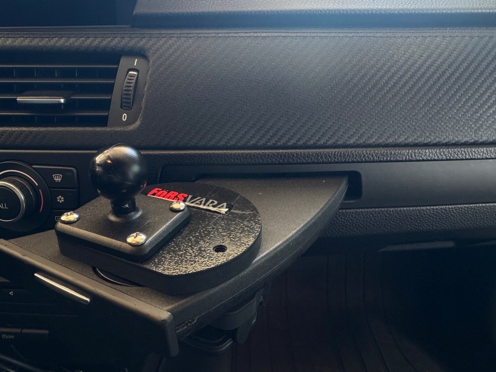 Garmin Catalyst mount for BMW 3 series E9X E90 E91 E92 E93
