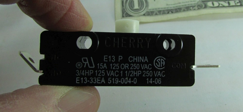 5 Cherry E13 15A Normally Open Snap Action Pushbutton Switch 125/250VAC E13-33EA