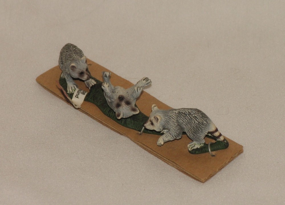 Schleich Raccoon 3 Cub group