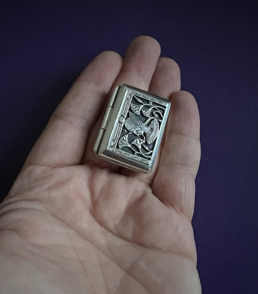 Superb Solid Silver Egyptian Revival Pill / Snuff Box Pharaoh