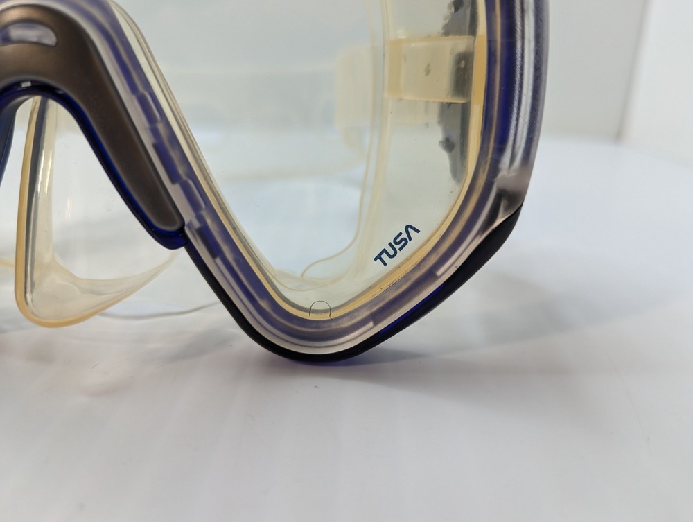 Tusa Visualator Tempered Goggles Scuba Diving Dive Adjustable Strap With Case